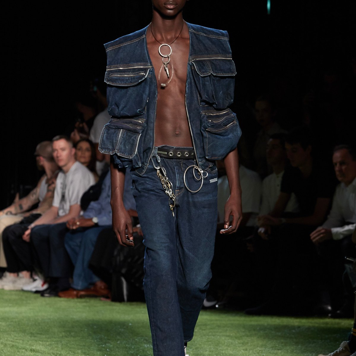 OFF-WHITE c-o VIRGILABLOH-